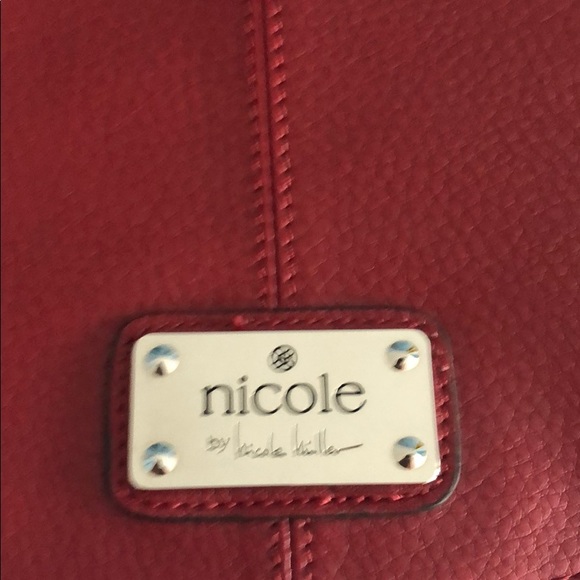 Nicole by Nicole Miller Red Shoulder Bag - Picture 3 of 8